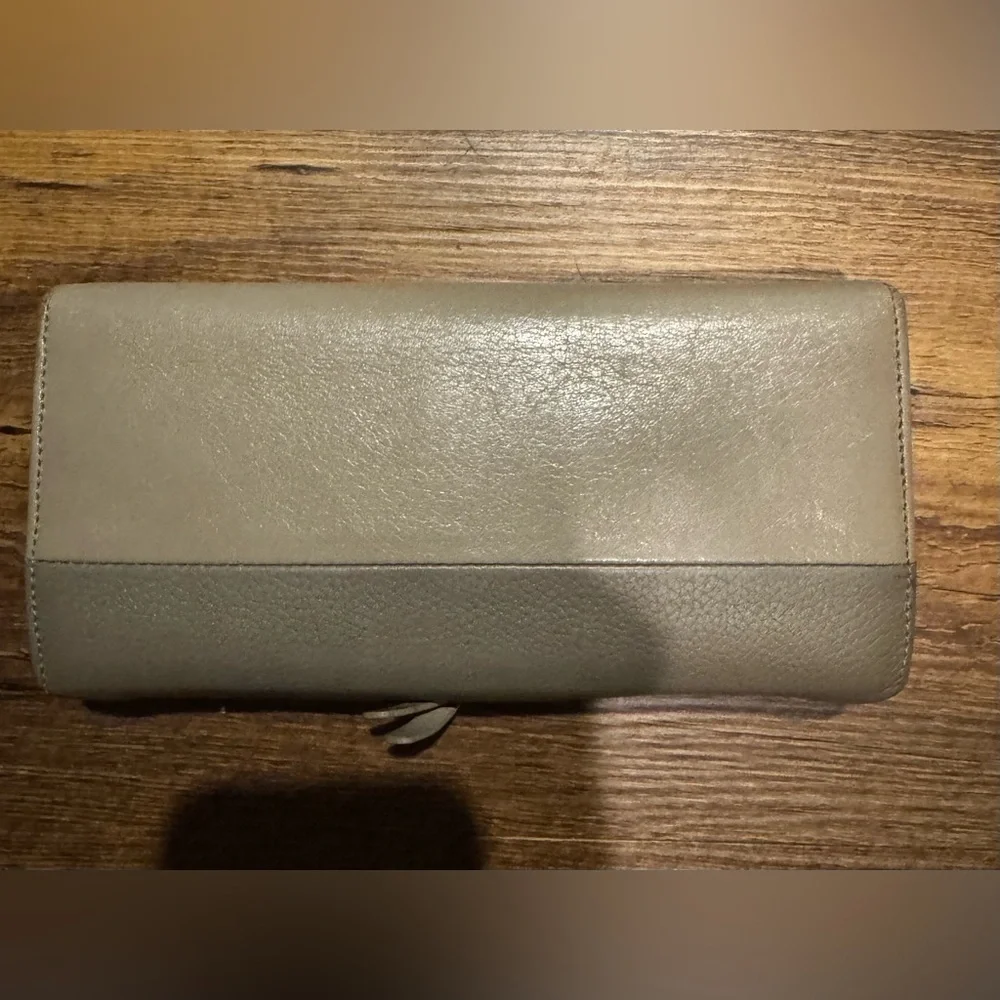 Chloe Gray Leather Wallet with Gold-Toned Detail and Snap Closure